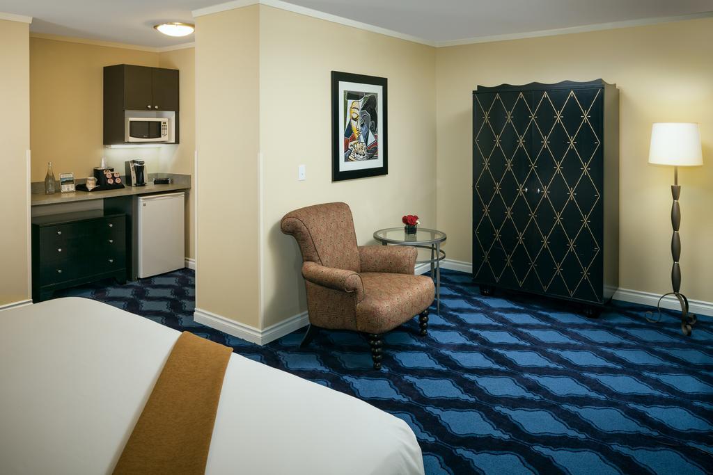 Plaza Inn & Suites At Ashland Creek Exteriör bild